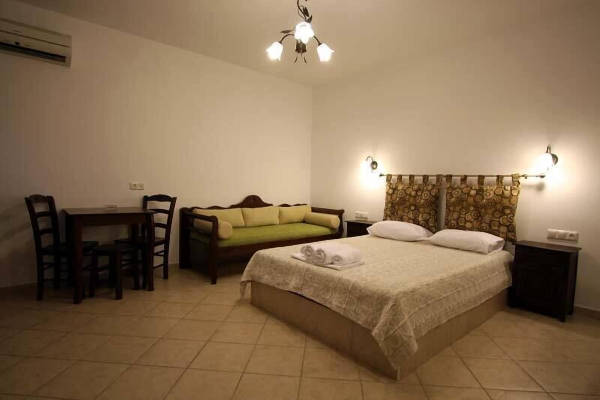 Anemomilos Beach Hotel Agia Anna  エクステリア 写真