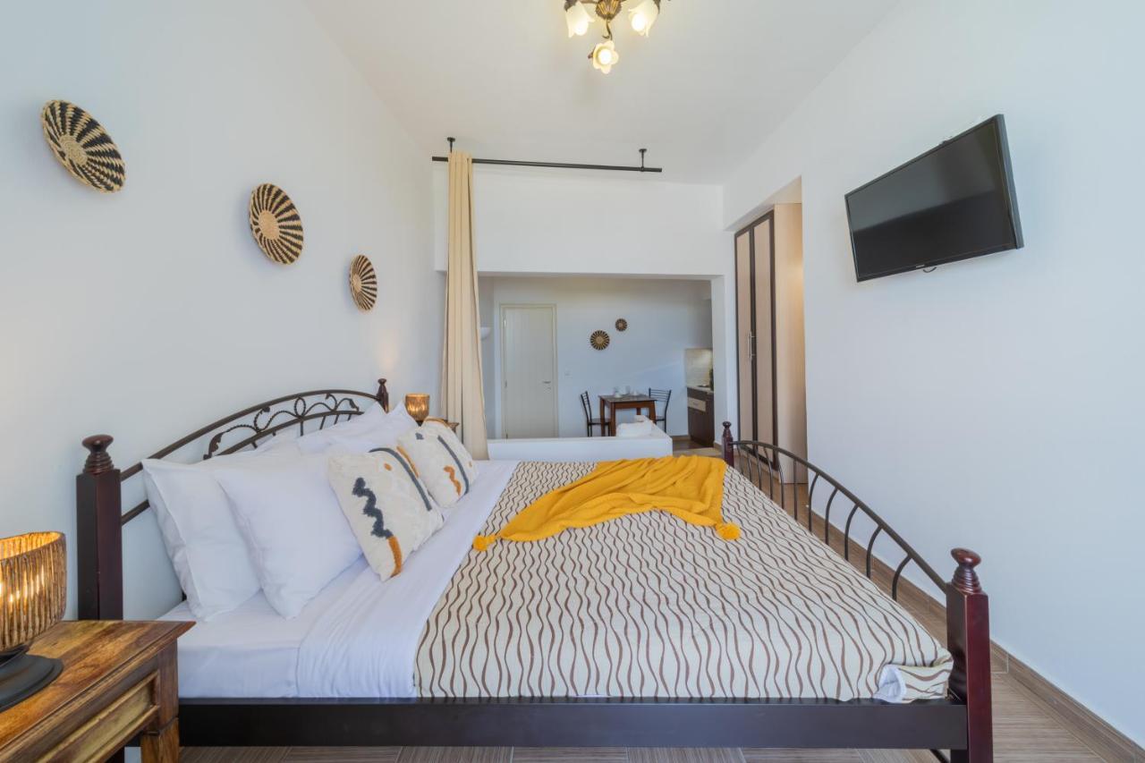 Anemomilos Beach Hotel Agia Anna  エクステリア 写真